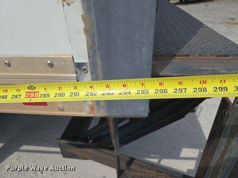 image for item EW8616 2010 Hino 268 box truck