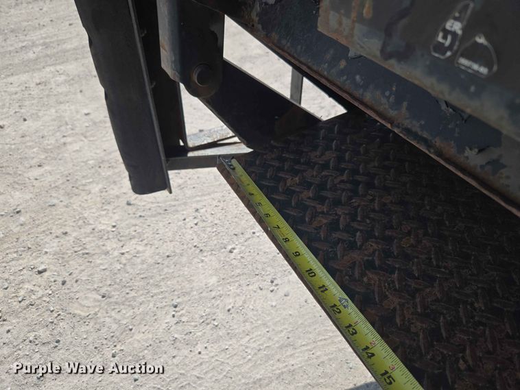 image for item EW8616 2010 Hino 268 box truck
