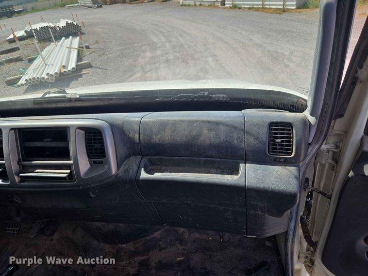image for item EW8616 2010 Hino 268 box truck