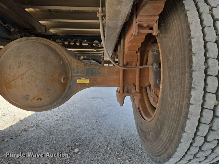 image for item EW8616 2010 Hino 268 box truck
