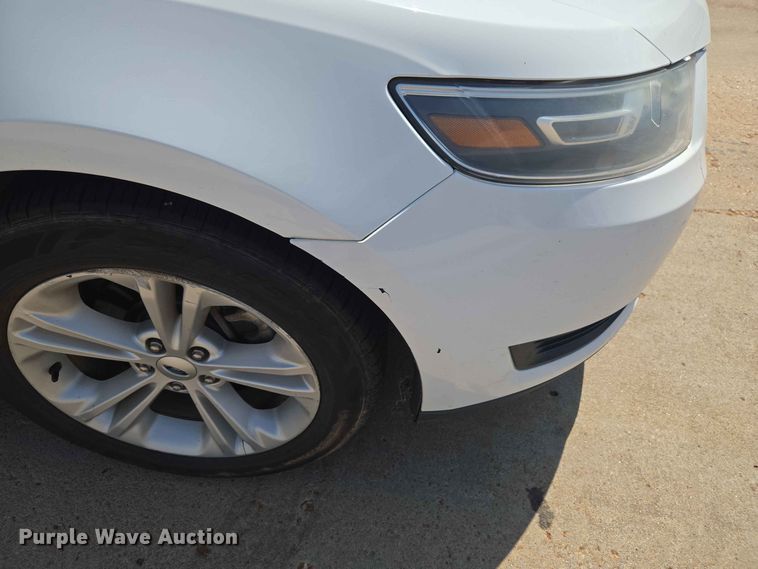 image for item EW8618 2015 Ford Taurus 