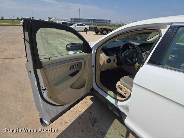 image for item EW8618 2015 Ford Taurus 