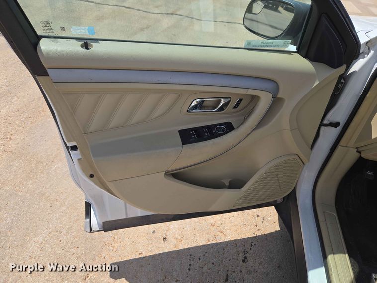 image for item EW8618 2015 Ford Taurus 