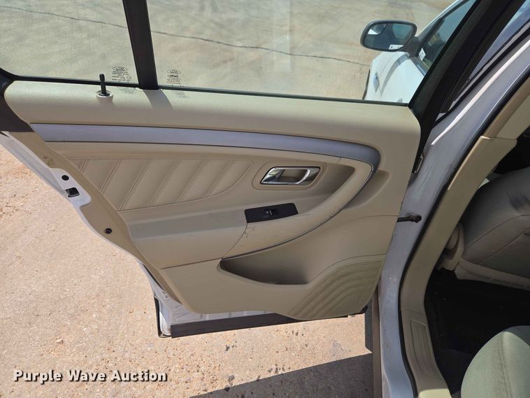 image for item EW8618 2015 Ford Taurus 