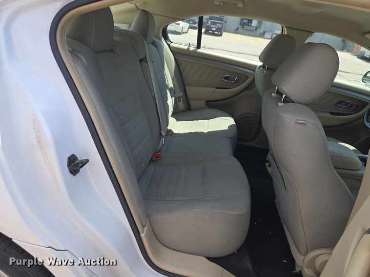image for item EW8618 2015 Ford Taurus 