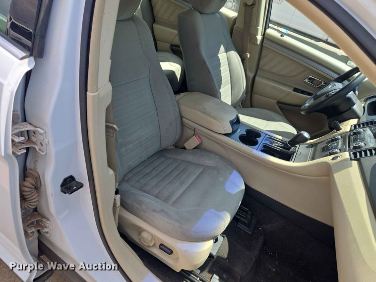 image for item EW8618 2015 Ford Taurus 