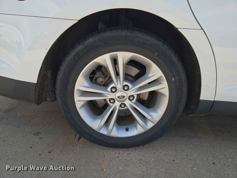 image for item EW8618 2015 Ford Taurus 