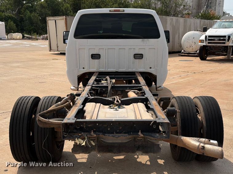 image for item EW8623 2012 Ford F550 Super Duty Crew Cab truck cab and chassis