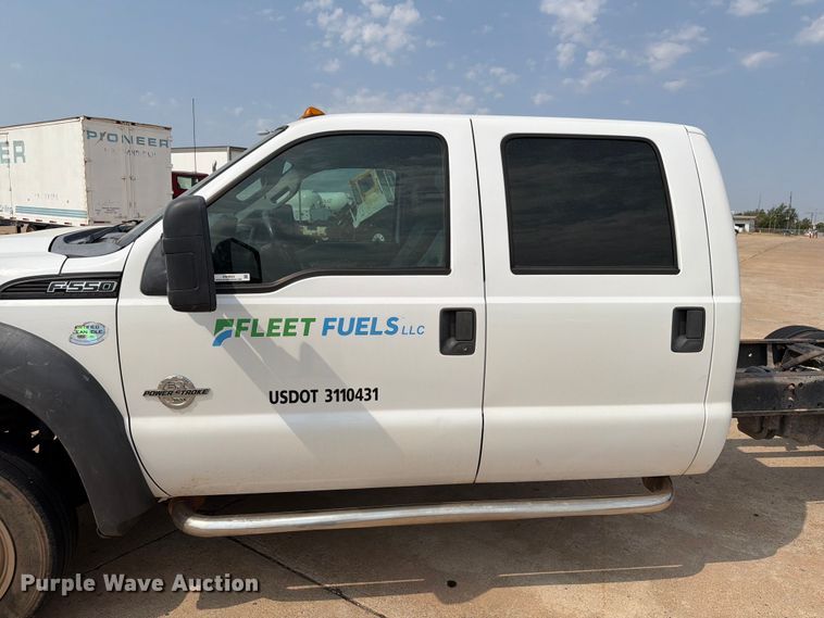 image for item EW8623 2012 Ford F550 Super Duty Crew Cab truck cab and chassis