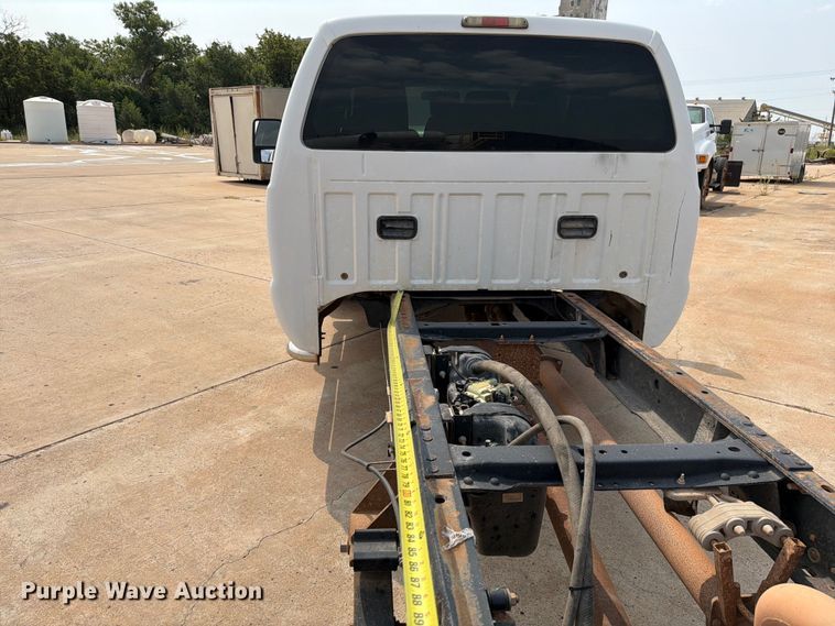 image for item EW8623 2012 Ford F550 Super Duty Crew Cab truck cab and chassis