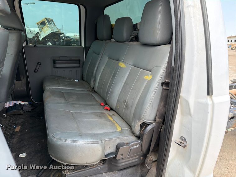 image for item EW8623 2012 Ford F550 Super Duty Crew Cab truck cab and chassis