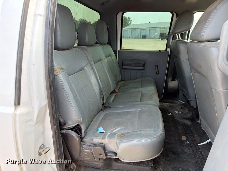 image for item EW8623 2012 Ford F550 Super Duty Crew Cab truck cab and chassis