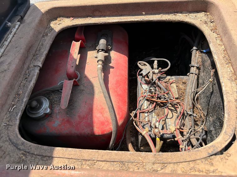 image for item EW8630 Skeeter 88-1 Sport Fisherman boat