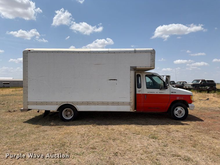 image for item EW8631 1998 Ford E350 Super Duty box truck