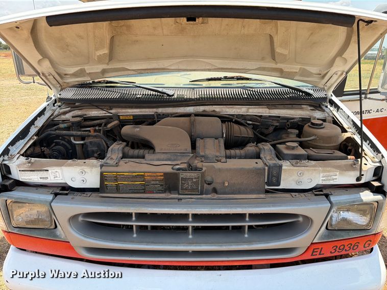 image for item EW8631 1998 Ford E350 Super Duty box truck