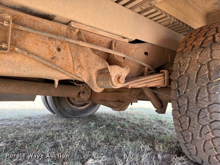 image for item EW8631 1998 Ford E350 Super Duty box truck