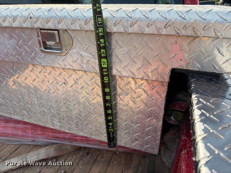 image for item EX2583 2006 Chevrolet Silverado 2500HD Ext. Cab pickup truck