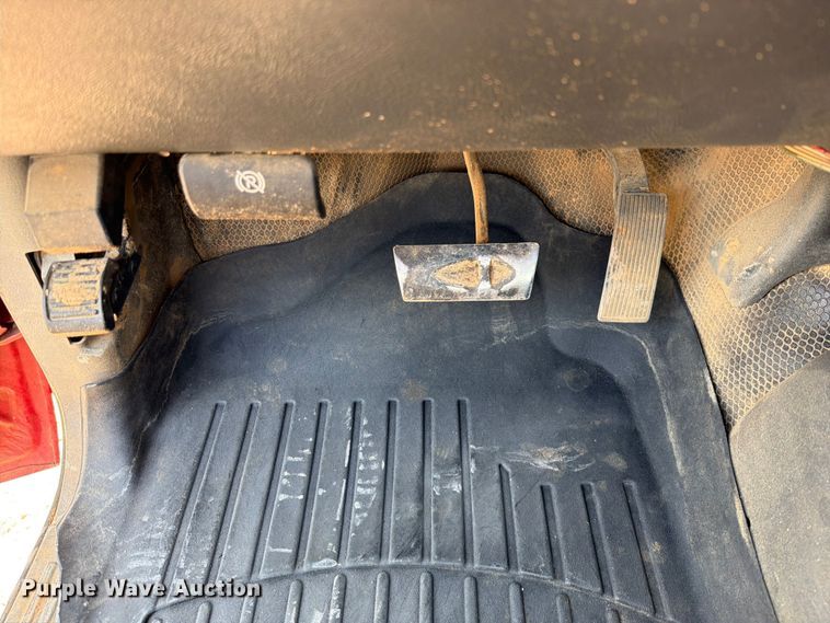 image for item EX2583 2006 Chevrolet Silverado 2500HD Ext. Cab pickup truck