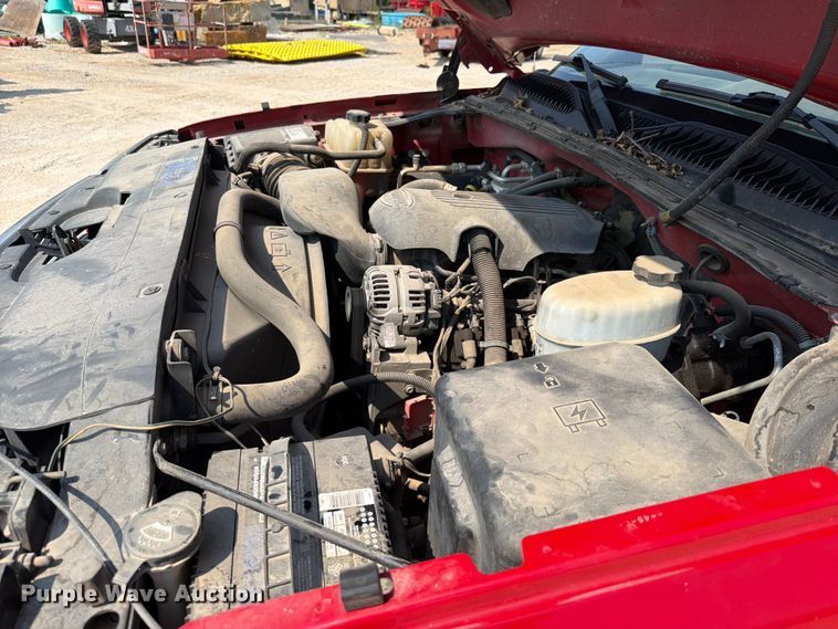 image for item EX2583 2006 Chevrolet Silverado 2500HD Ext. Cab pickup truck