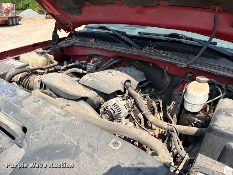 image for item EX2583 2006 Chevrolet Silverado 2500HD Ext. Cab pickup truck