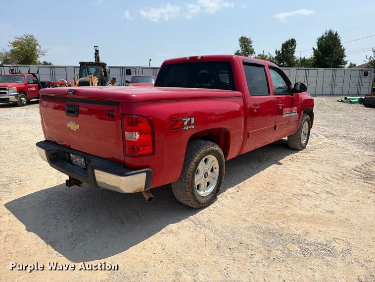 image for item EX2584 2013 Chevrolet Silverado 1500 Crew Cab pickup truck