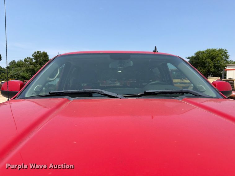 image for item EX2584 2013 Chevrolet Silverado 1500 Crew Cab pickup truck