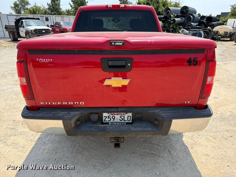 image for item EX2584 2013 Chevrolet Silverado 1500 Crew Cab pickup truck