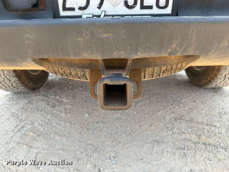 image for item EX2584 2013 Chevrolet Silverado 1500 Crew Cab pickup truck