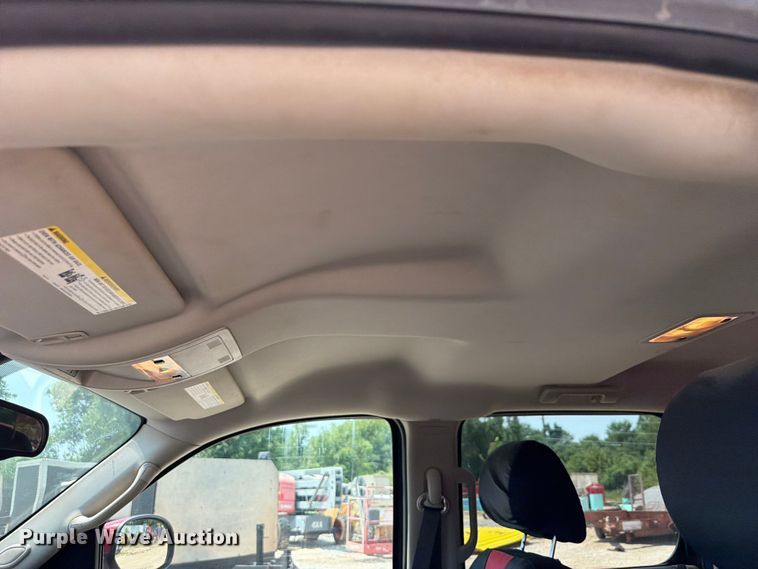 image for item EX2584 2013 Chevrolet Silverado 1500 Crew Cab pickup truck