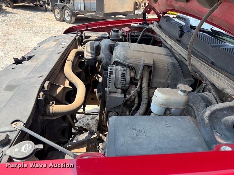 image for item EX2584 2013 Chevrolet Silverado 1500 Crew Cab pickup truck