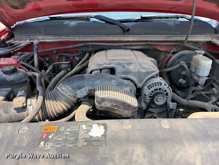 image for item EX2584 2013 Chevrolet Silverado 1500 Crew Cab pickup truck