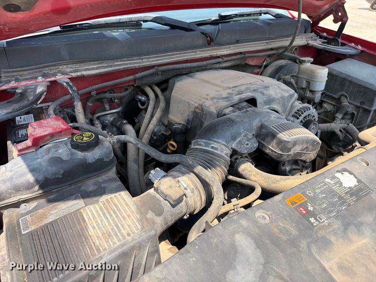 image for item EX2584 2013 Chevrolet Silverado 1500 Crew Cab pickup truck