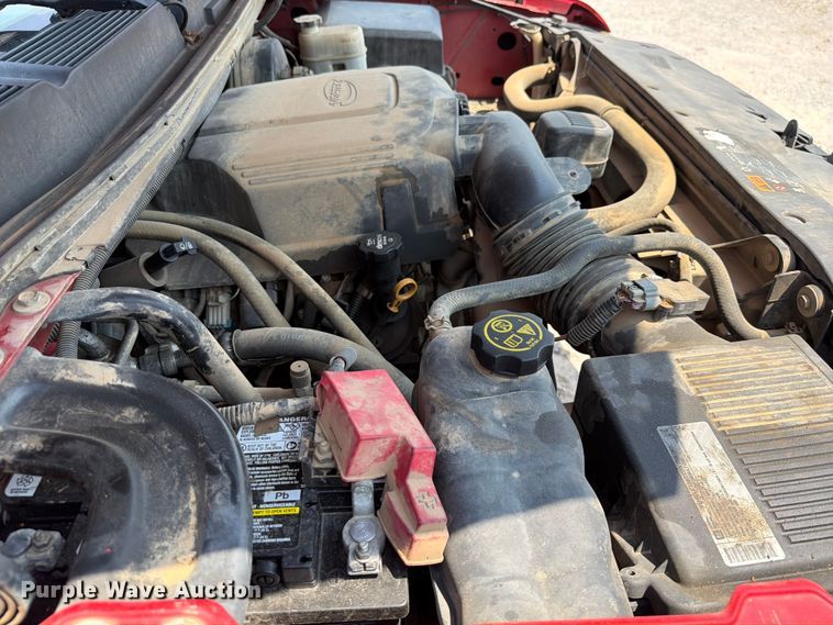 image for item EX2584 2013 Chevrolet Silverado 1500 Crew Cab pickup truck