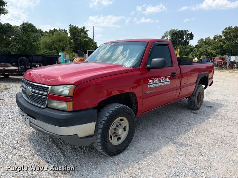 2005 Chevrolet Silverado 2500HD pickup truck