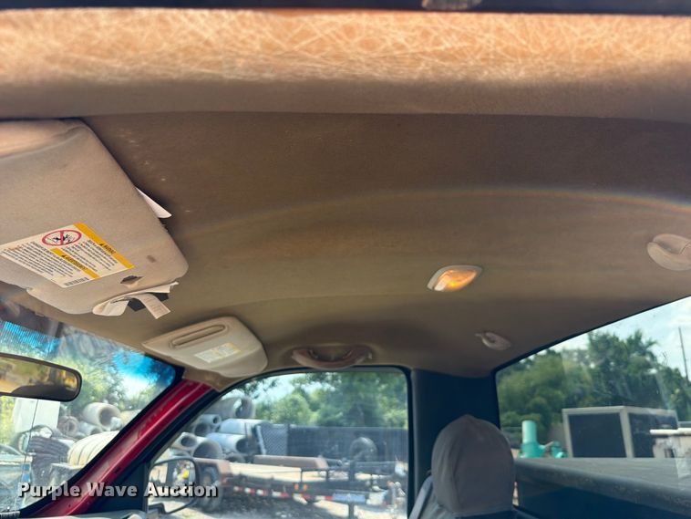 image for item EX2586 2005 Chevrolet Silverado 2500HD pickup truck