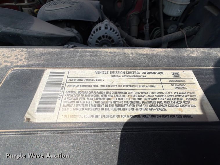 image for item EX2586 2005 Chevrolet Silverado 2500HD pickup truck