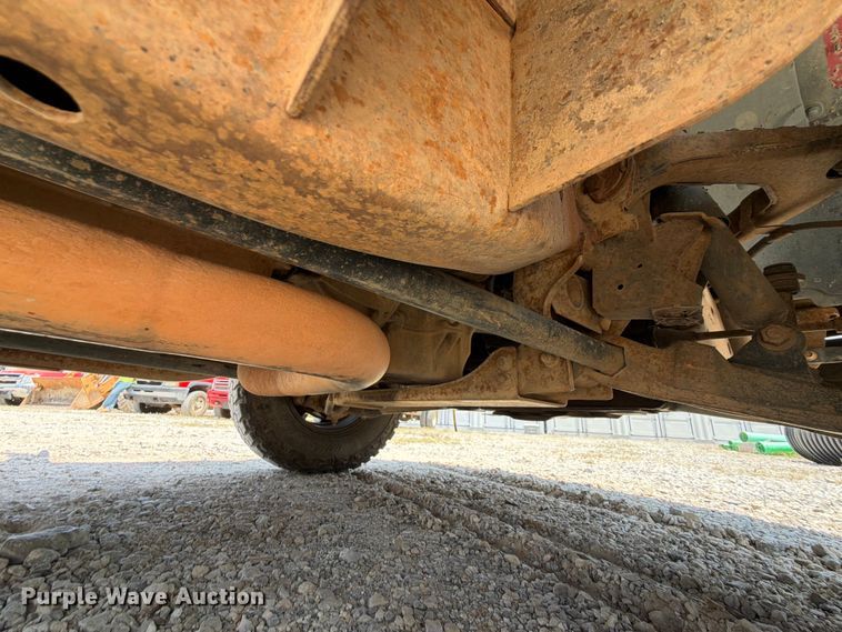 image for item EX2586 2005 Chevrolet Silverado 2500HD pickup truck