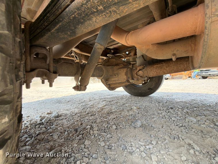 image for item EX2586 2005 Chevrolet Silverado 2500HD pickup truck
