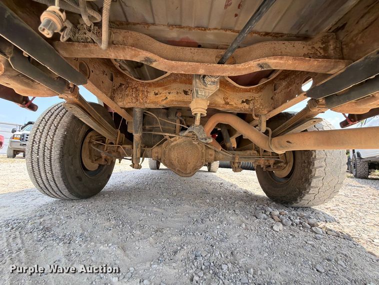 image for item EX2586 2005 Chevrolet Silverado 2500HD pickup truck