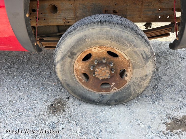 image for item EX2586 2005 Chevrolet Silverado 2500HD pickup truck
