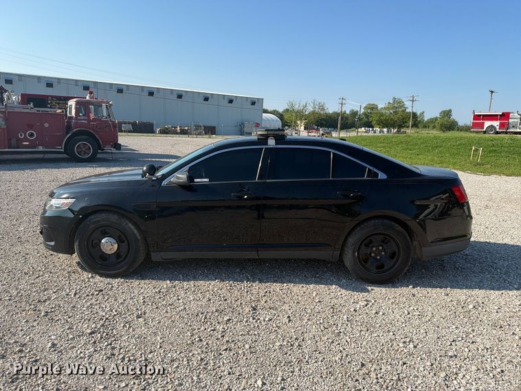 image for item EX4047 2013 Ford Taurus Police Interceptor 