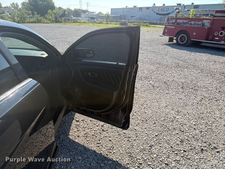 image for item EX4047 2013 Ford Taurus Police Interceptor 