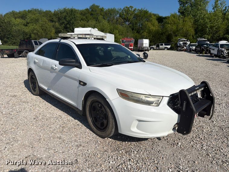 image for item EX4048 2014 Ford Taurus Police Interceptor 