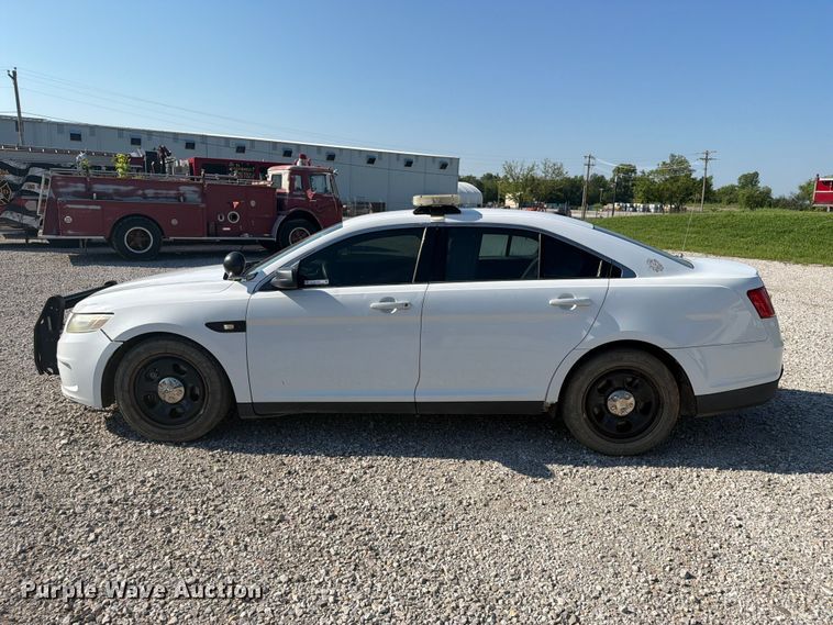 image for item EX4048 2014 Ford Taurus Police Interceptor 