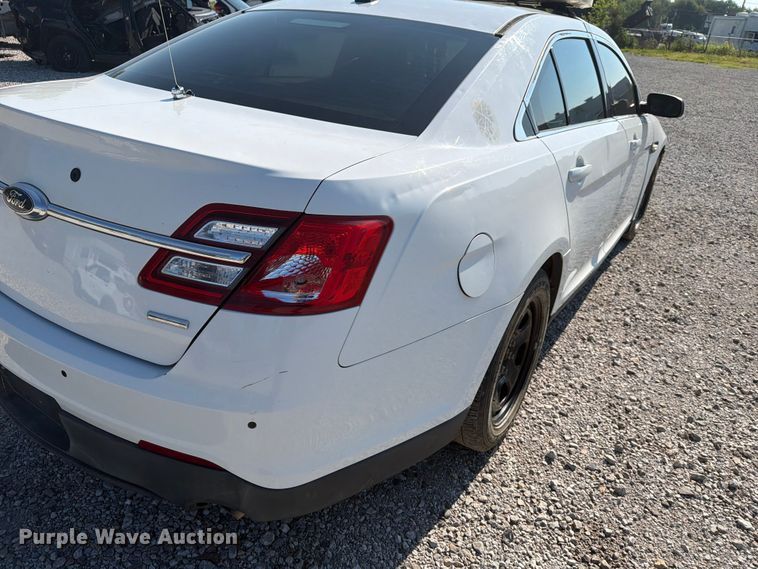 image for item EX4048 2014 Ford Taurus Police Interceptor 