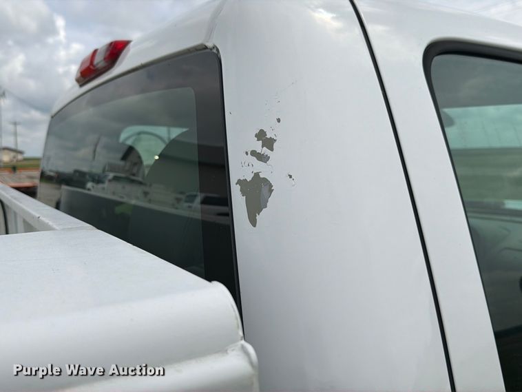 image for item EX4562 2010 Chevrolet Silverado 3500HD utility bed pickup truck