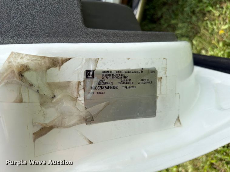 image for item EX4562 2010 Chevrolet Silverado 3500HD utility bed pickup truck