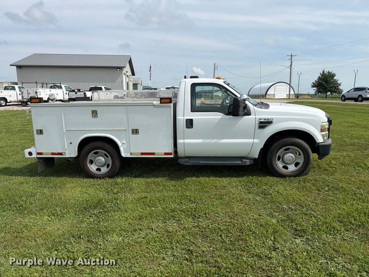image for item EX4563 2008 Ford F350 Super Duty utility bed pickup truck