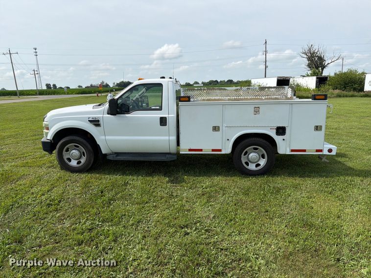 image for item EX4563 2008 Ford F350 Super Duty utility bed pickup truck