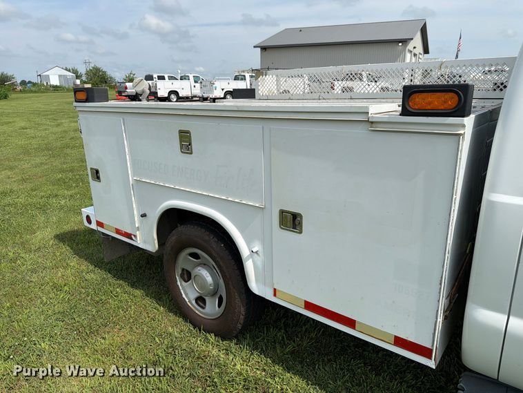 image for item EX4563 2008 Ford F350 Super Duty utility bed pickup truck